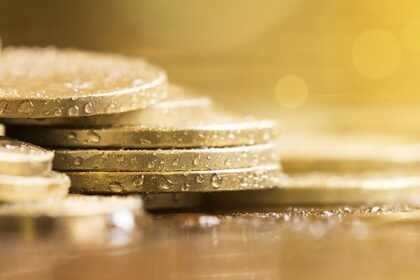 Almost 60% of people seeking a new role are doing so for cash