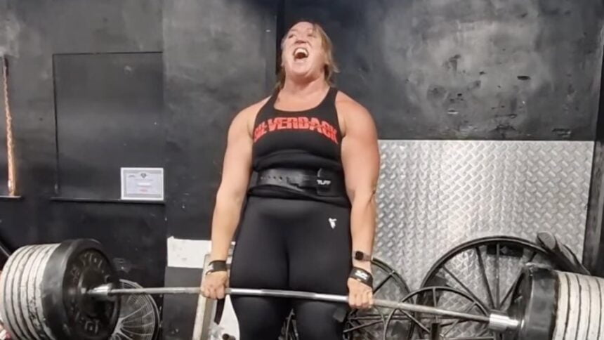 Lucy Underdown Deadlifts Current Strongwoman World Record (300 Kilograms/661.4 Pounds) for 3 Reps
